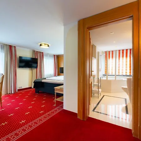Alpin & Wellness Resort Hotel Ludwig Royal Hotel 4*