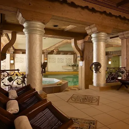 Hotel Alpin & Wellness Resort Hotel Ludwig Royal 4*