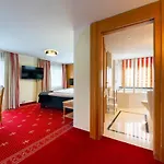 Alpin & Wellness Ludwig Royal Hotel 4*