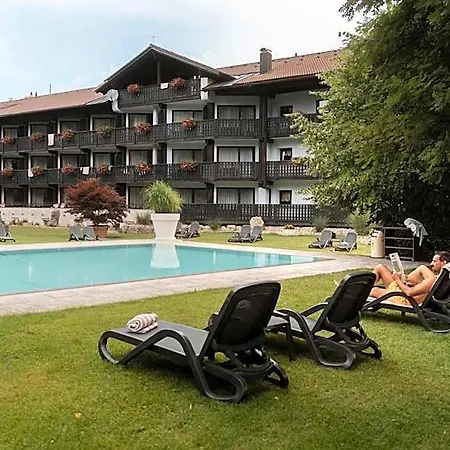 Alpin & Wellness Resort Ludwig Royal 4* اوبرستوفن